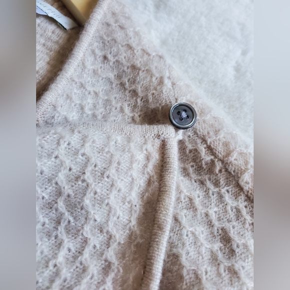 Garnet Hill Oatmeal Cream Cashmere Draped Cardigan M - Picture 5 of 15